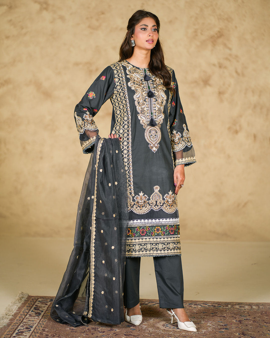 Cotton 3-Piece Suit with Thread Embroidery