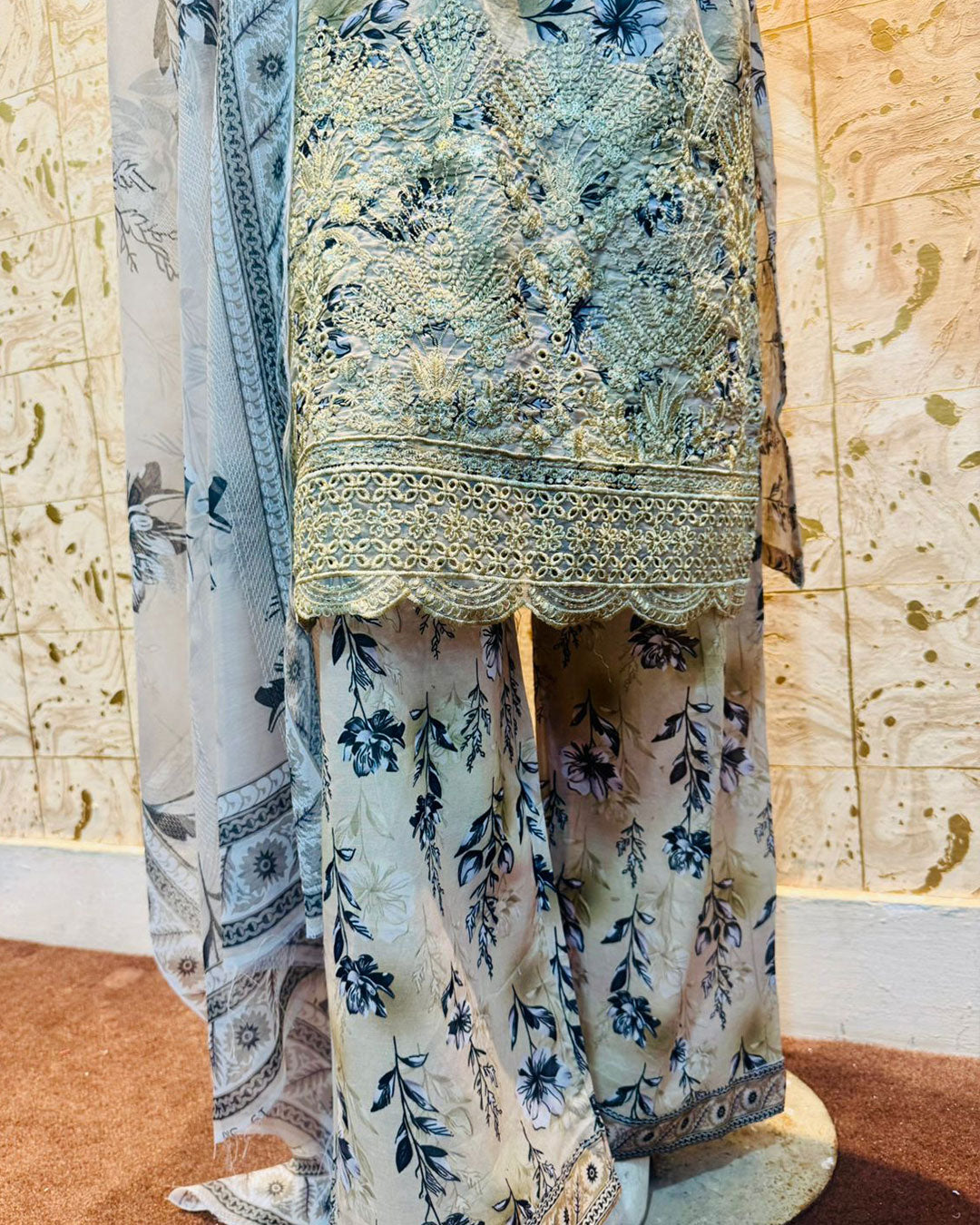 Moonlight Bloom Lawn 3 Pcs Suit