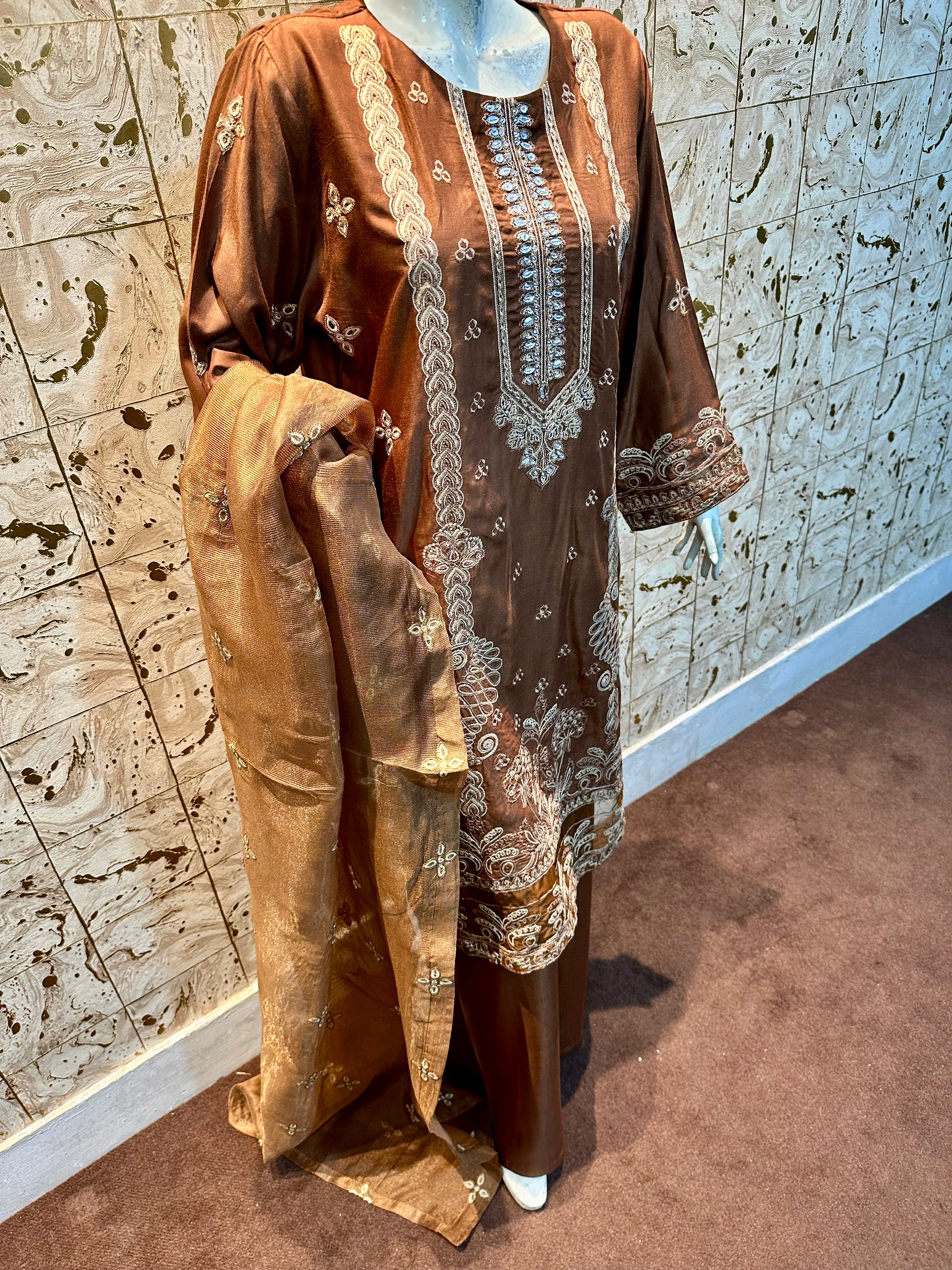 Mulberry Veil by Zainab Batool 3Pcs Suit