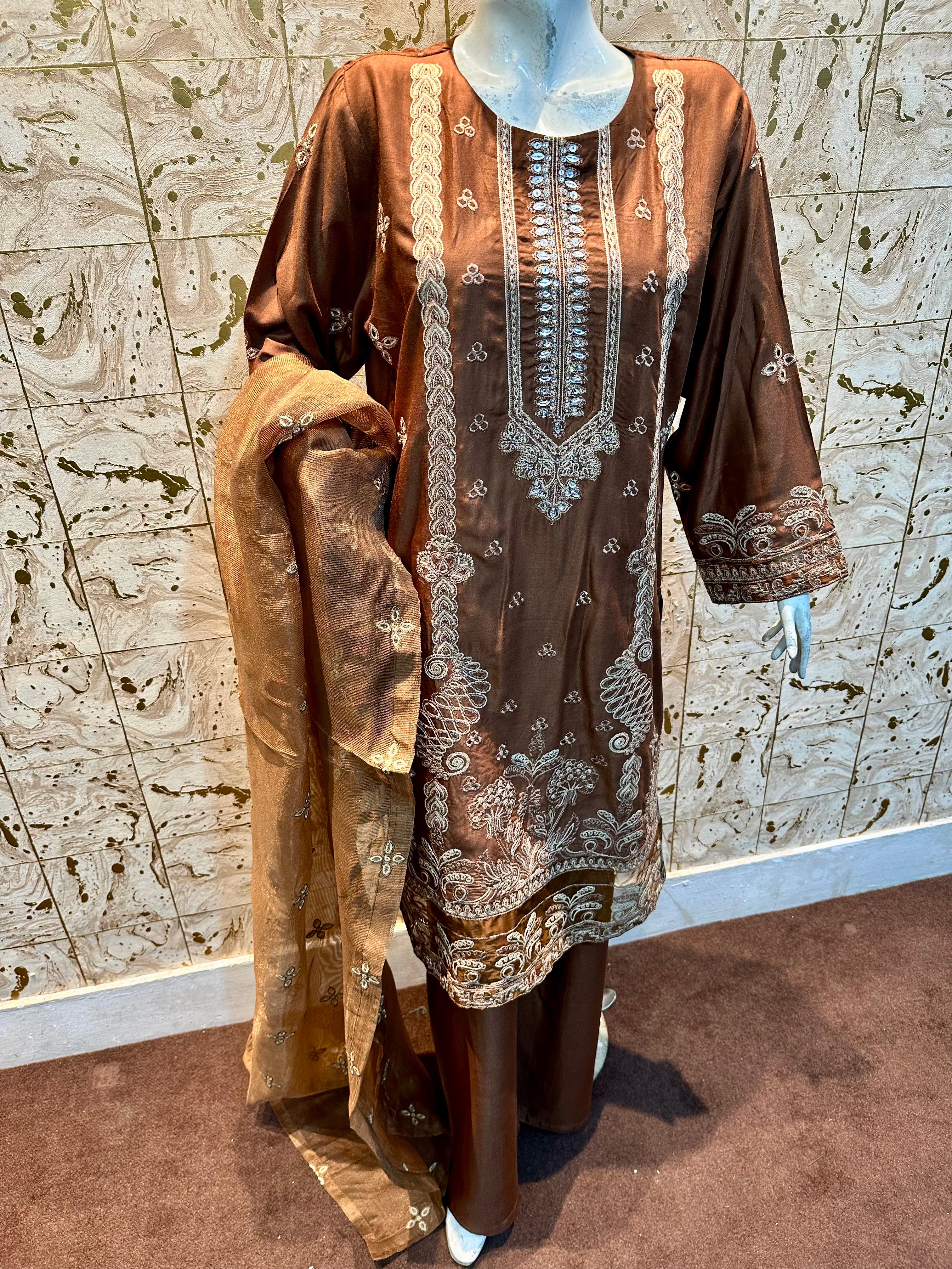 Mulberry Veil by Zainab Batool 3Pcs Suit