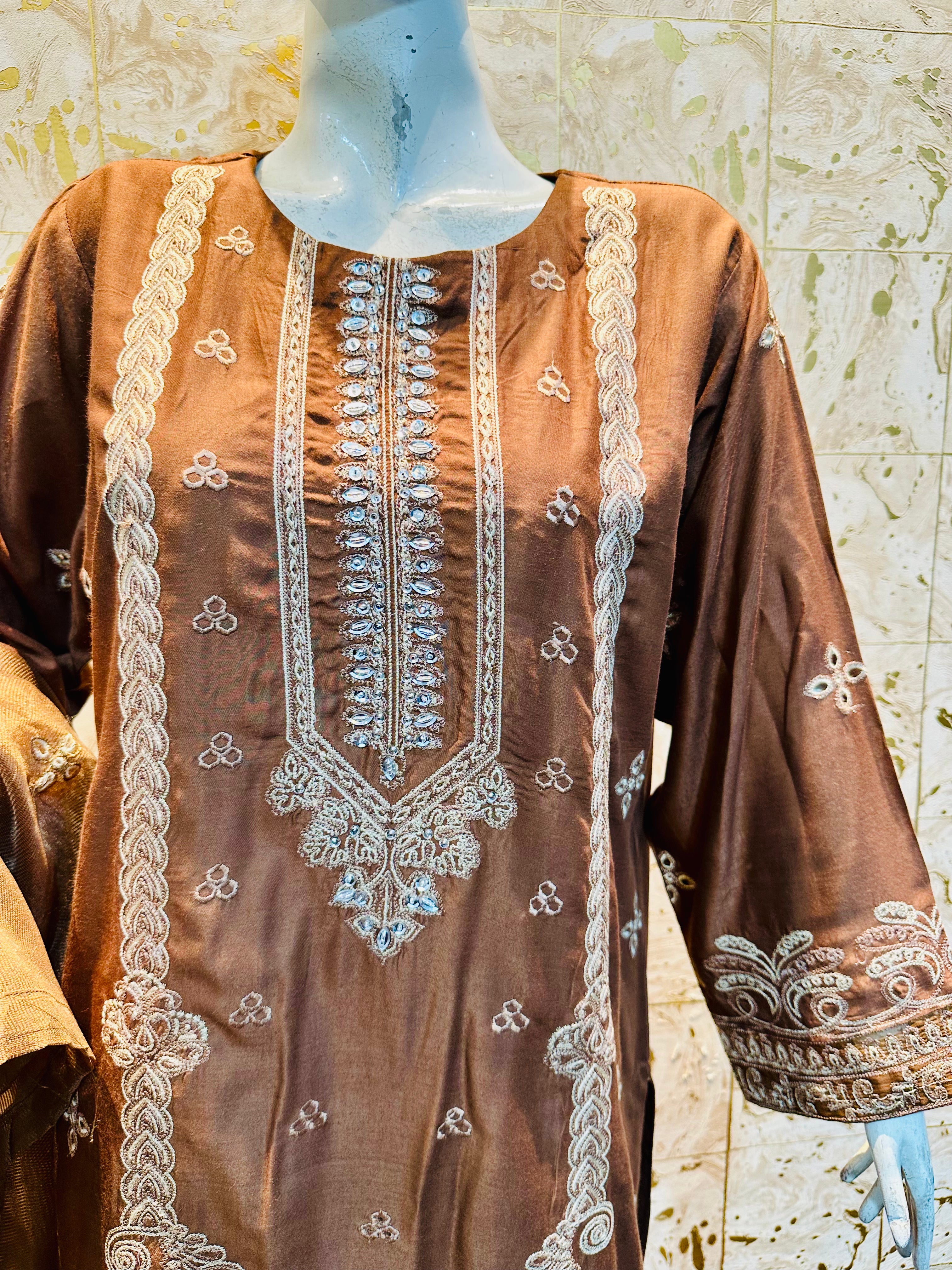 Mulberry Veil by Zainab Batool 3Pcs Suit