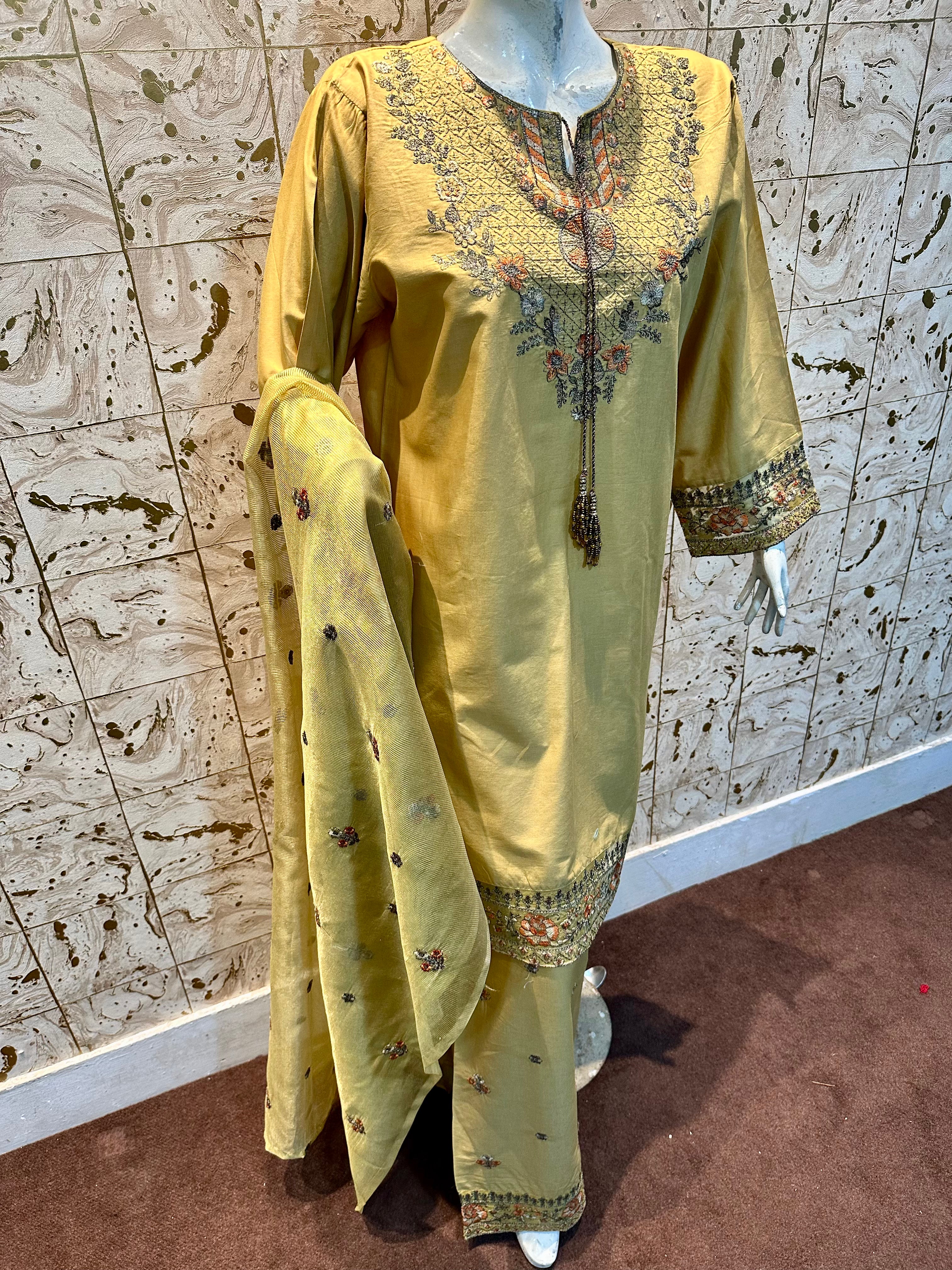 Lemon Luxe Linen 3Pcs Suit