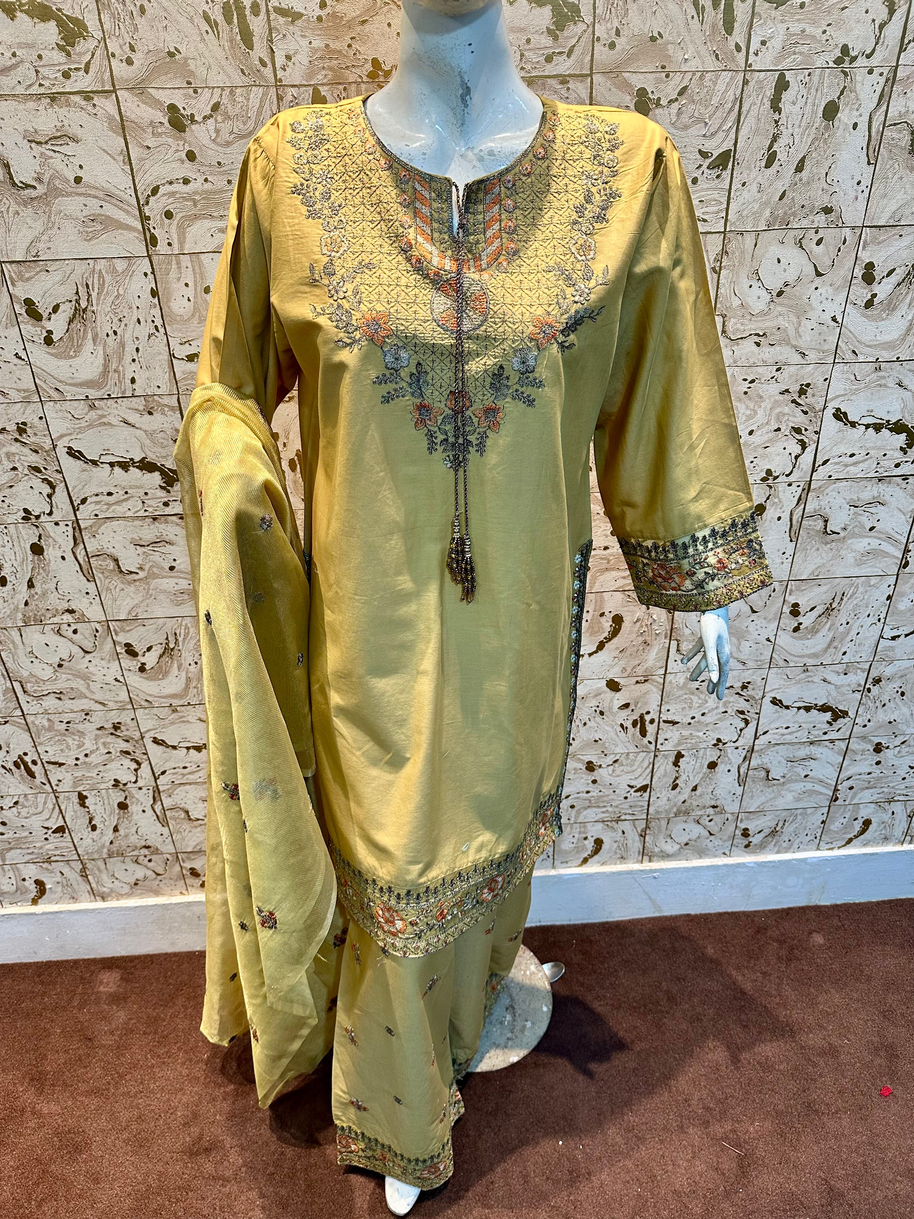 Lemon Luxe Linen 3Pcs Suit