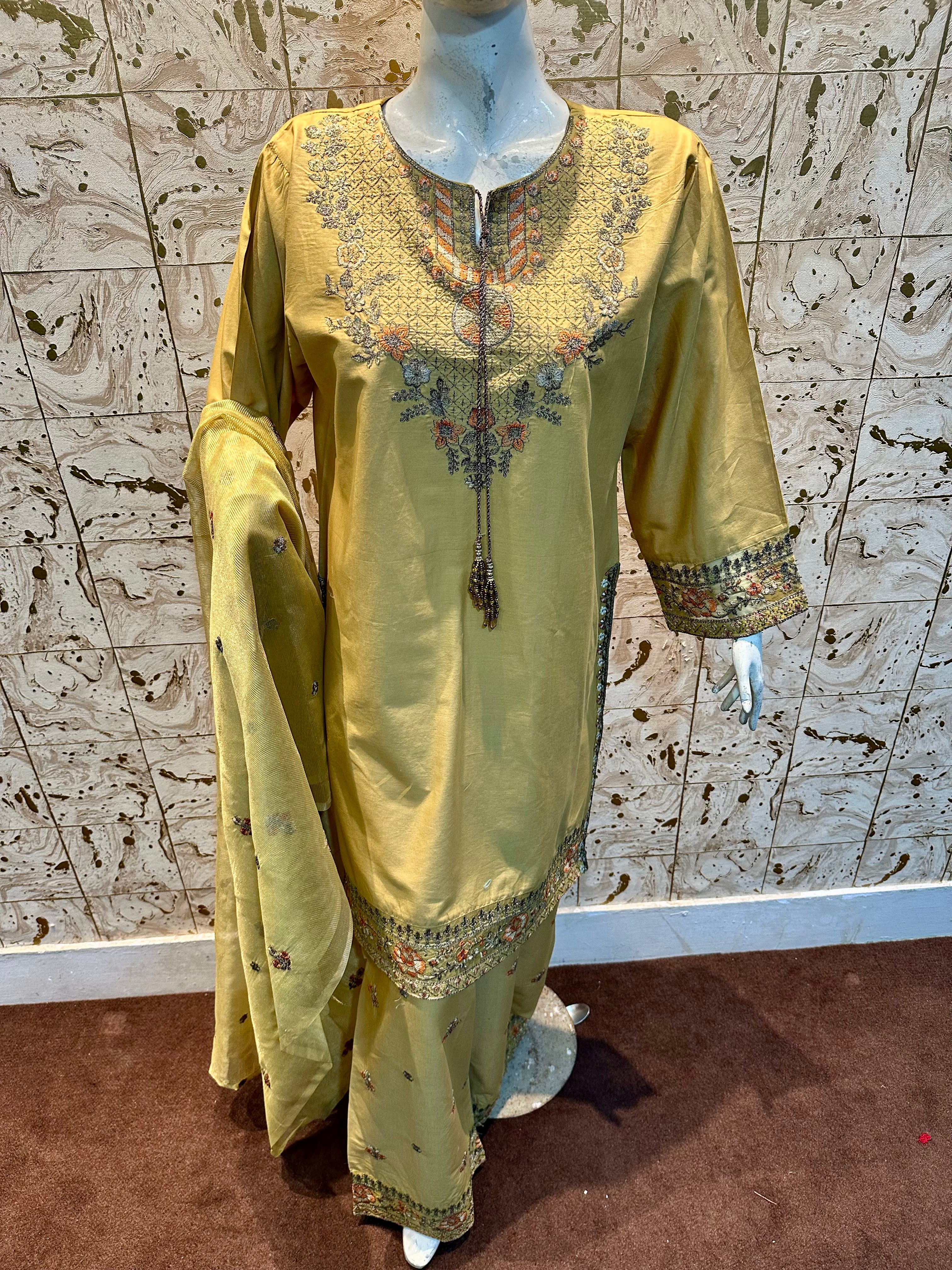 Lemon Luxe Linen 3Pcs Suit