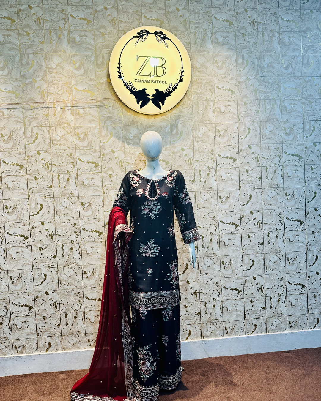 Surkh Saaya by Zainab Batool 3Pcs Suit