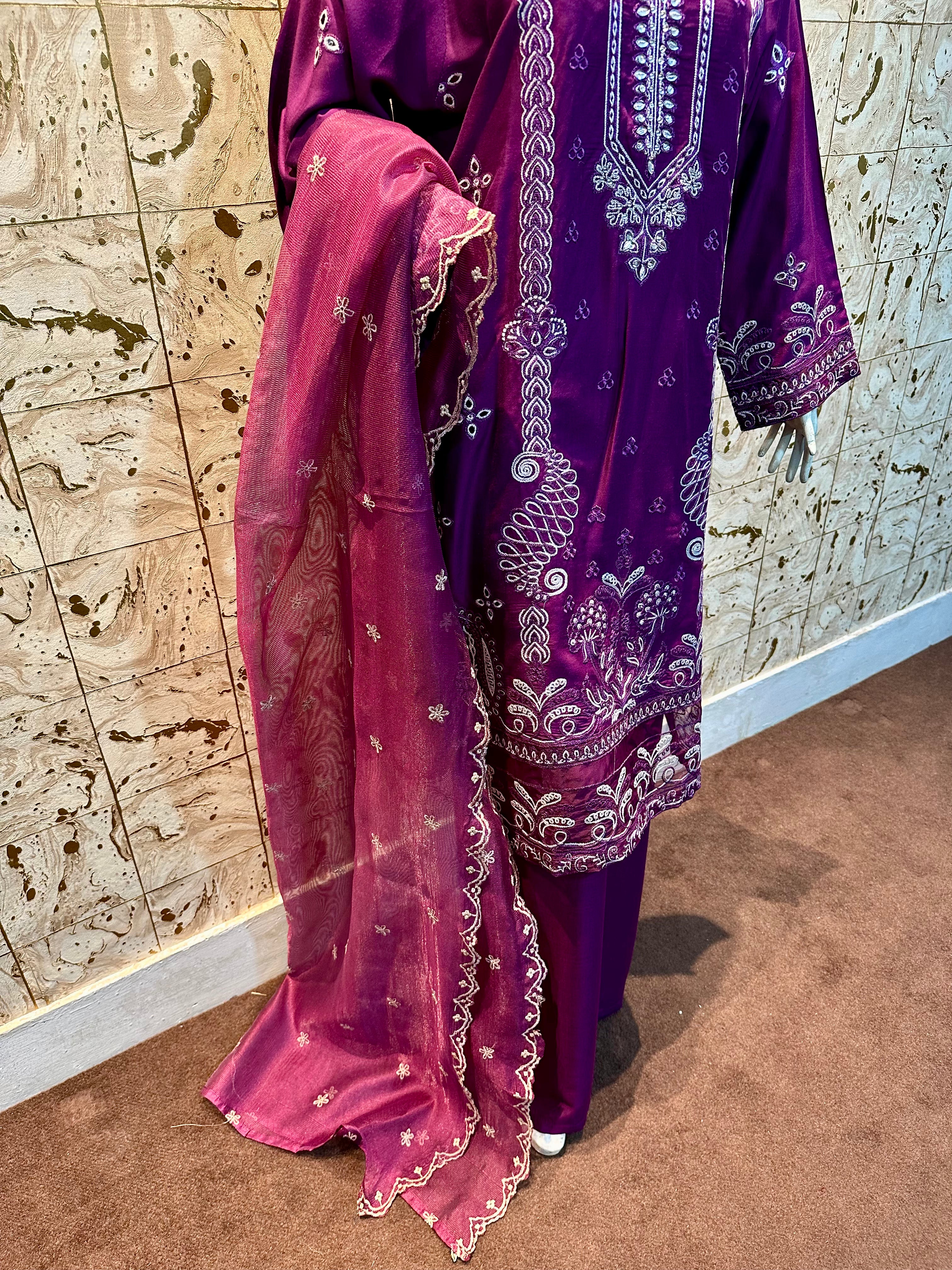 Mulberry Veil by Zainab Batool 3Pcs Suit